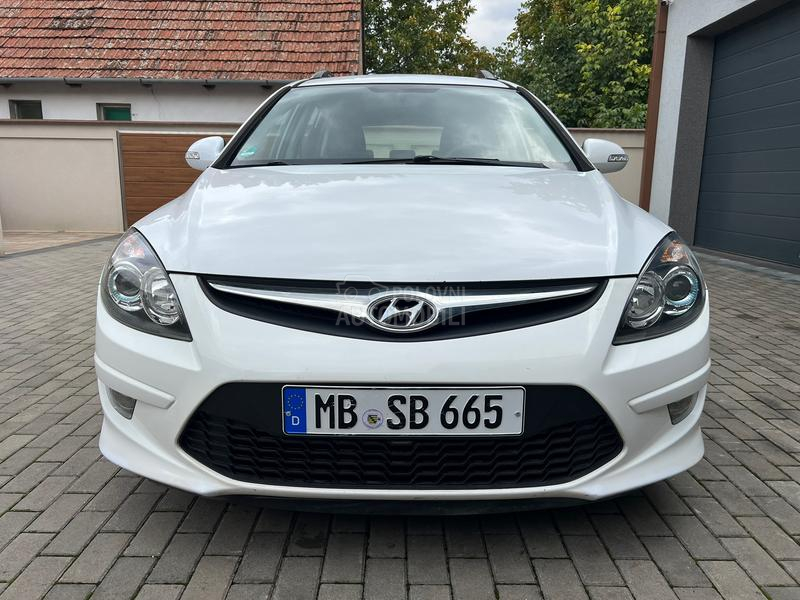 Hyundai i30 1.6 CRDI 6 B.RZINA