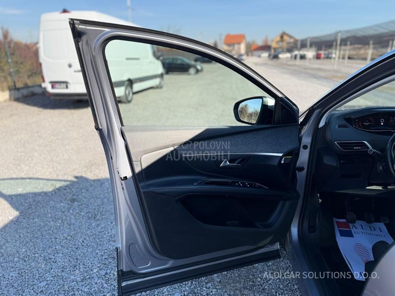 Peugeot 5008 1.2 Puretech Allure
