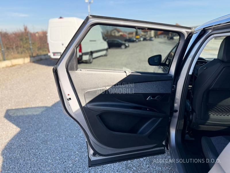 Peugeot 5008 1.2 Puretech Allure