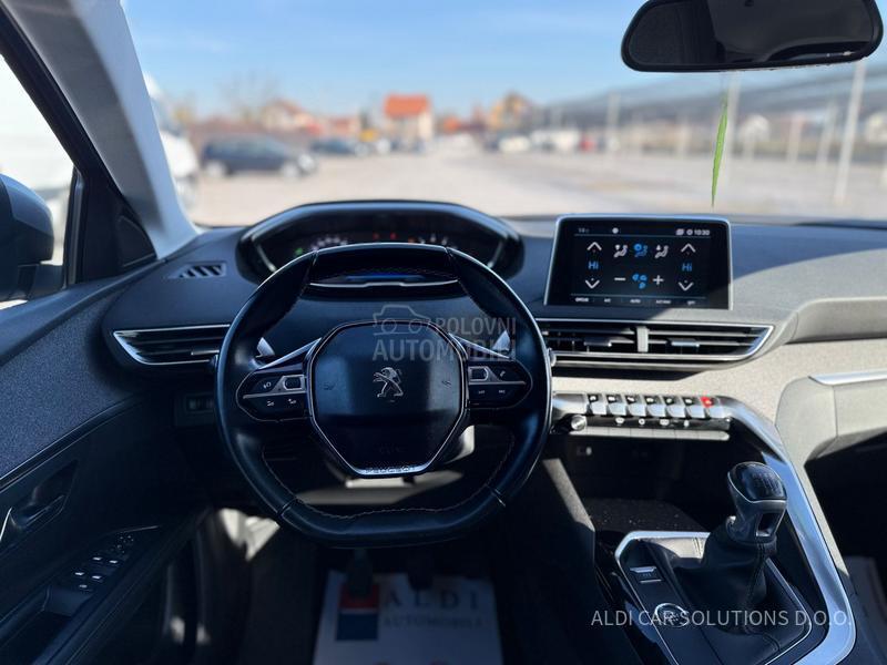 Peugeot 5008 1.2 Puretech Allure