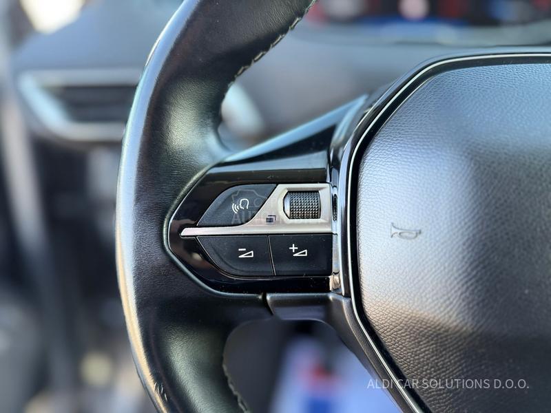 Peugeot 5008 1.2 Puretech Allure