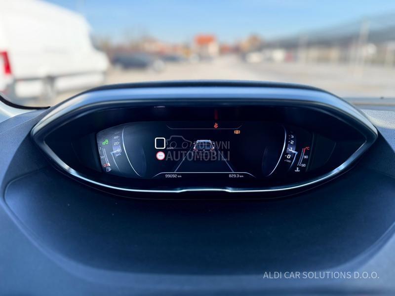 Peugeot 5008 1.2 Puretech Allure