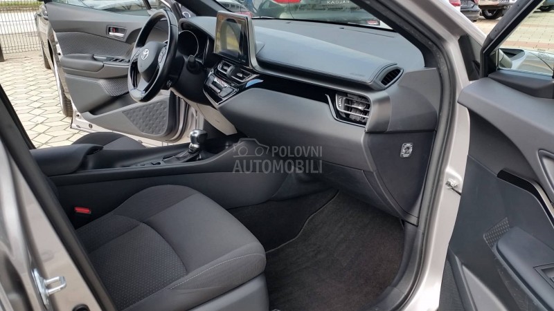 Toyota C-HR 1.8 HYBRID/KA0 N0VA