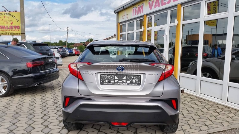 Toyota C-HR 1.8 HYBRID/KA0 N0VA