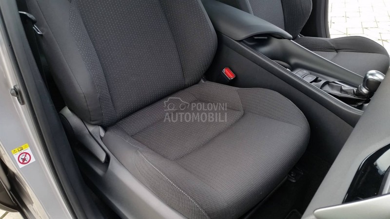 Toyota C-HR 1.8 HYBRID/KA0 N0VA