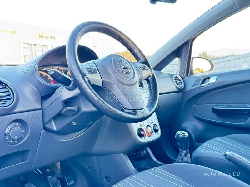 Opel Corsa D T O P BESPREK0RNA