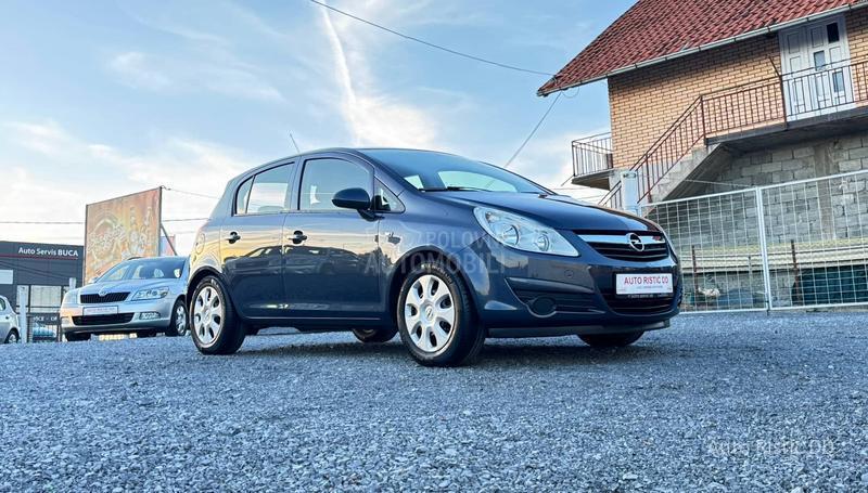 Opel Corsa D T O P BESPREK0RNA