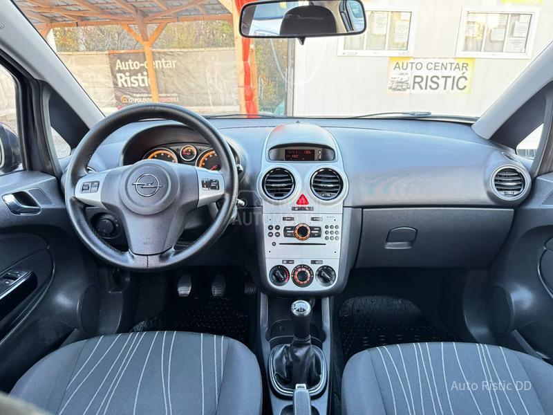 Opel Corsa D T O P BESPREK0RNA