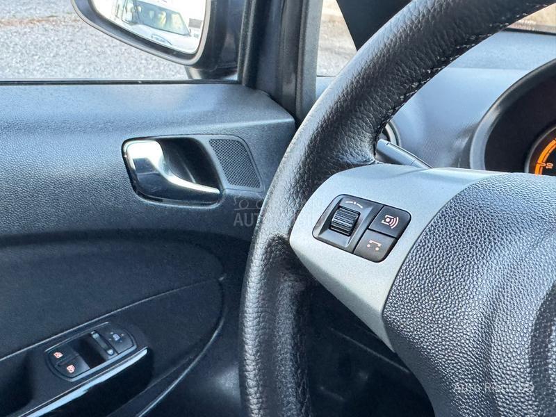 Opel Corsa D T O P BESPREK0RNA