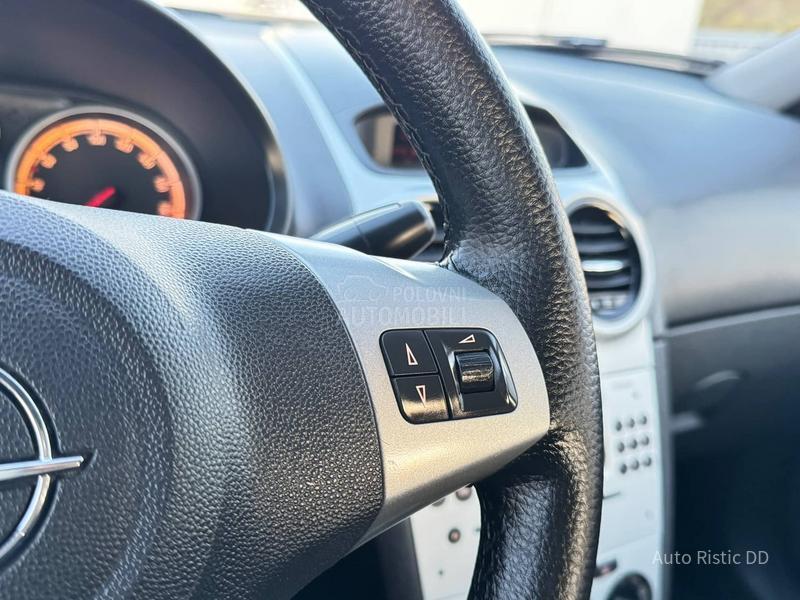 Opel Corsa D T O P BESPREK0RNA