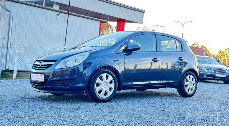 Opel Corsa D T O P BESPREK0RNA