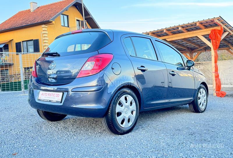 Opel Corsa D T O P BESPREK0RNA