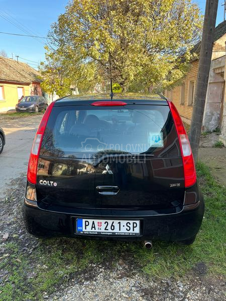 Mitsubishi Colt 