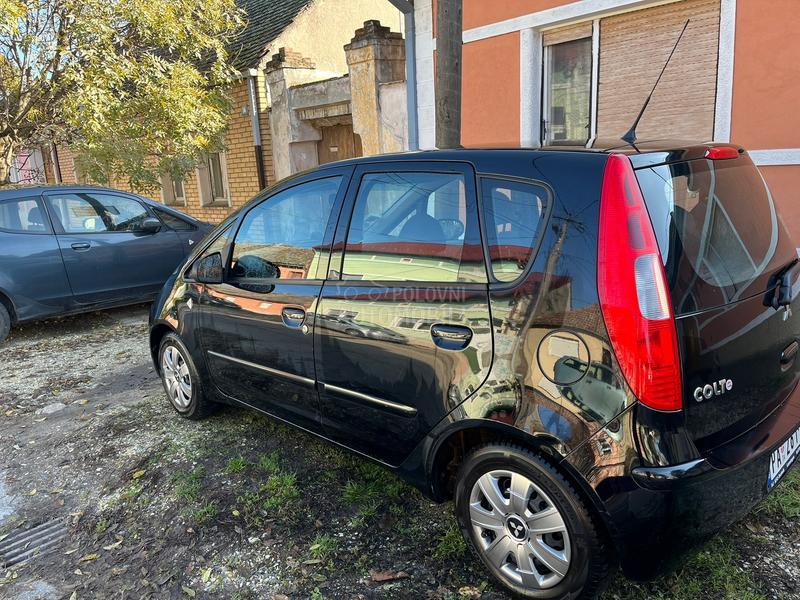 Mitsubishi Colt 