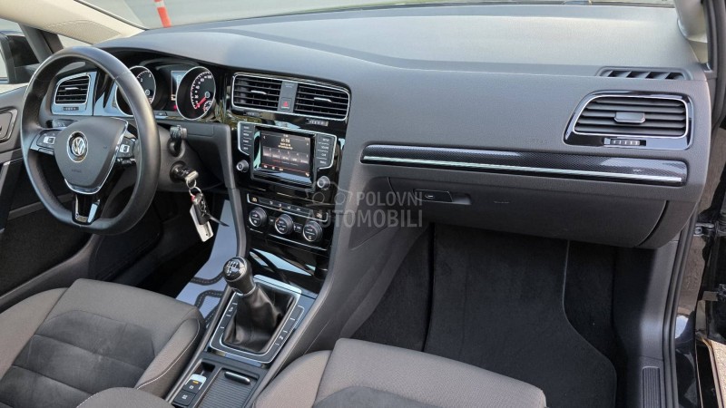 Volkswagen Golf 7 1.6 TDI HI-LINE/PANO