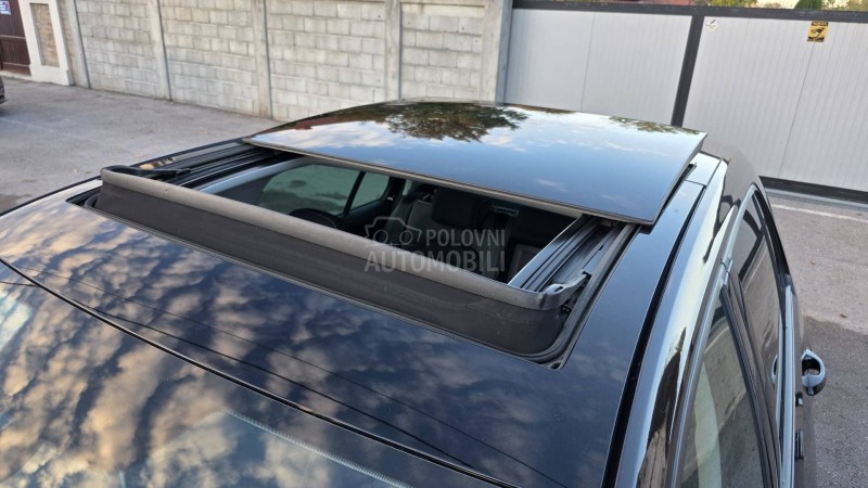 Volkswagen Golf 7 1.6 TDI HI-LINE/PANO