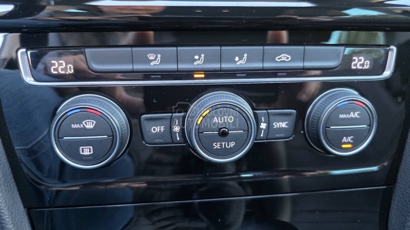 Volkswagen Golf 7 1.6 TDI HI-LINE/PANO