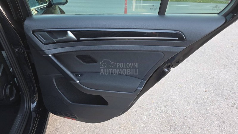 Volkswagen Golf 7 1.6 TDI HI-LINE/PANO