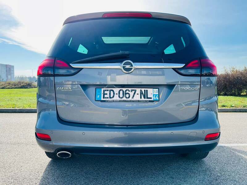 Opel Zafira 2.0CDTI COSMO PANO