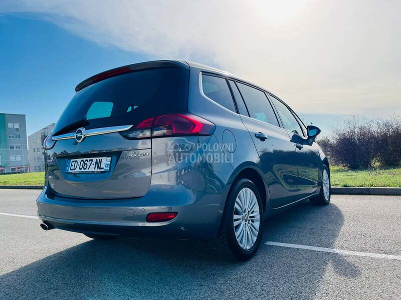 Opel Zafira 2.0CDTI COSMO PANO