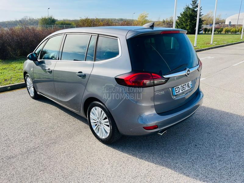 Opel Zafira 2.0CDTI COSMO PANO