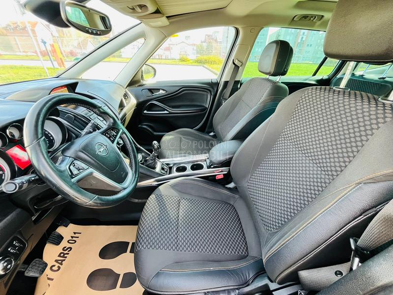 Opel Zafira 2.0CDTI COSMO PANO