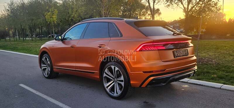 Audi Q8 50 s line