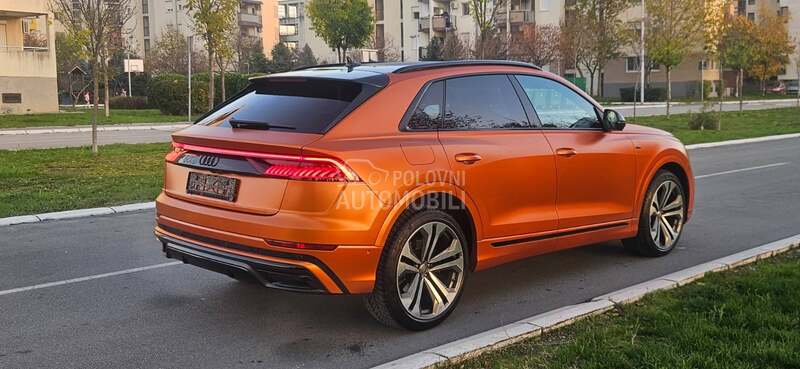 Audi Q8 50 s line