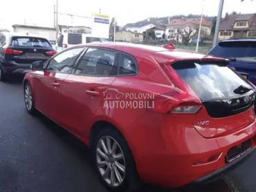 V 40 polovni delovi za Volvo V40 od 2013. do 2016. god.