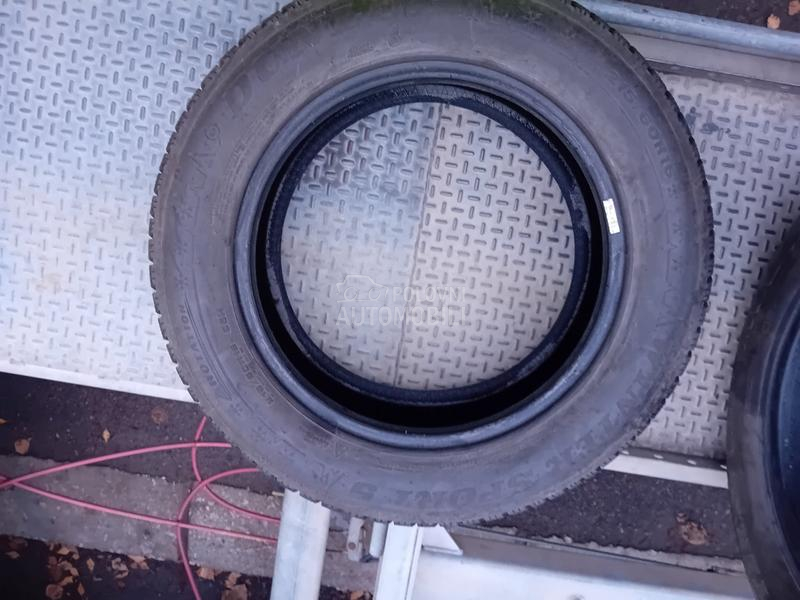 Dunlop 215/60 R16 Zimska