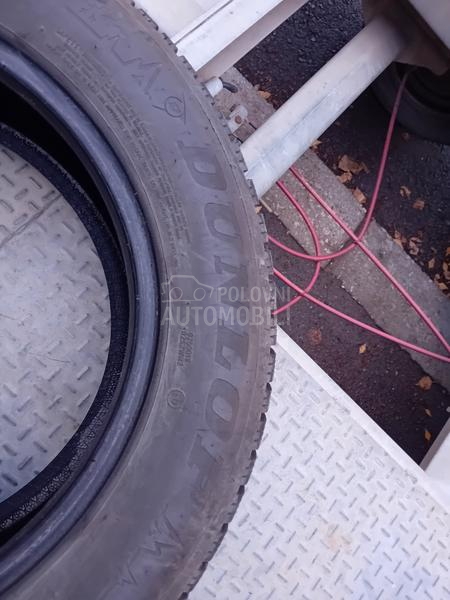 Dunlop 215/60 R16 Zimska