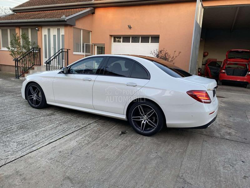 Mercedes Benz E 220 