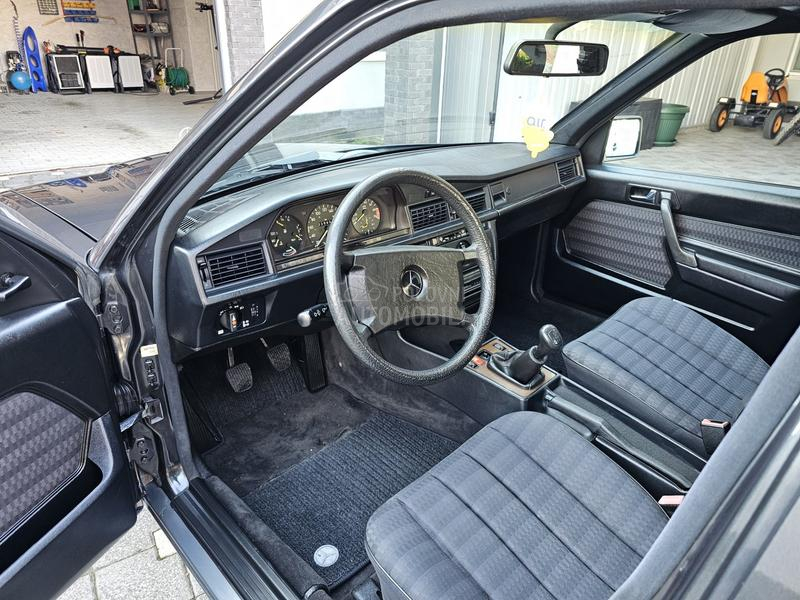 Mercedes Benz 190 2.0