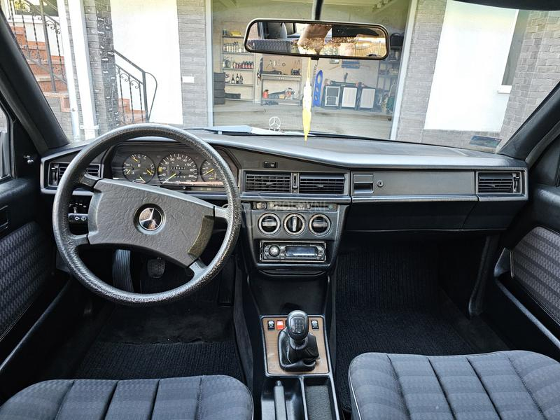 Mercedes Benz 190 2.0