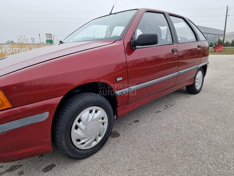 Zastava Florida In 1.6i servo