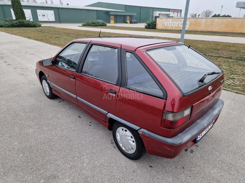 Zastava Florida In 1.6i servo