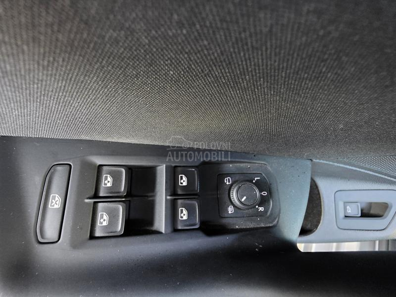 Volkswagen Passat B8 2.0 DSG BUSINESS