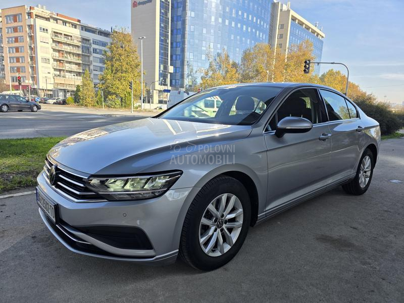 Volkswagen Passat B8 2.0 DSG BUSINESS