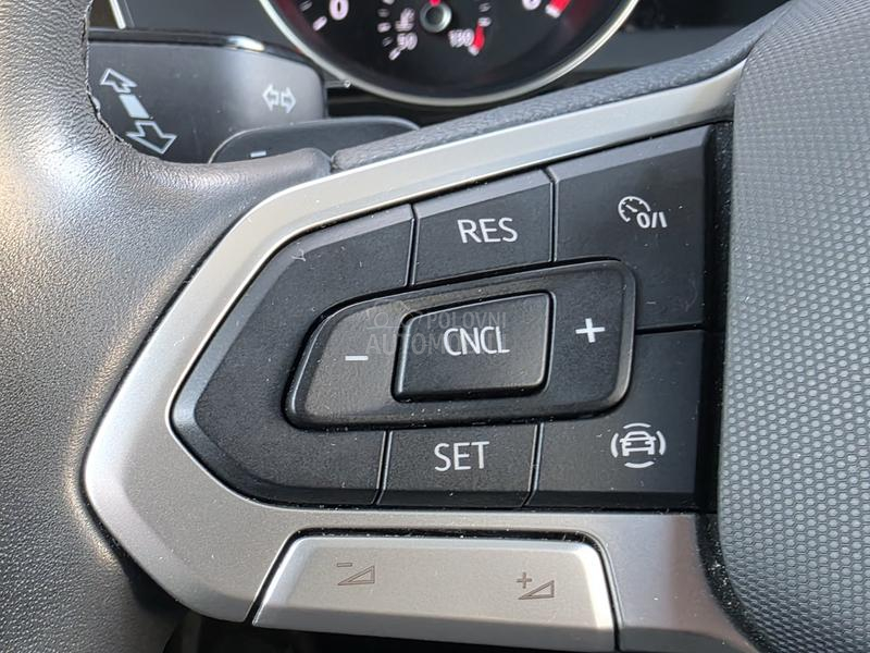 Volkswagen Passat B8 2.0 DSG BUSINESS