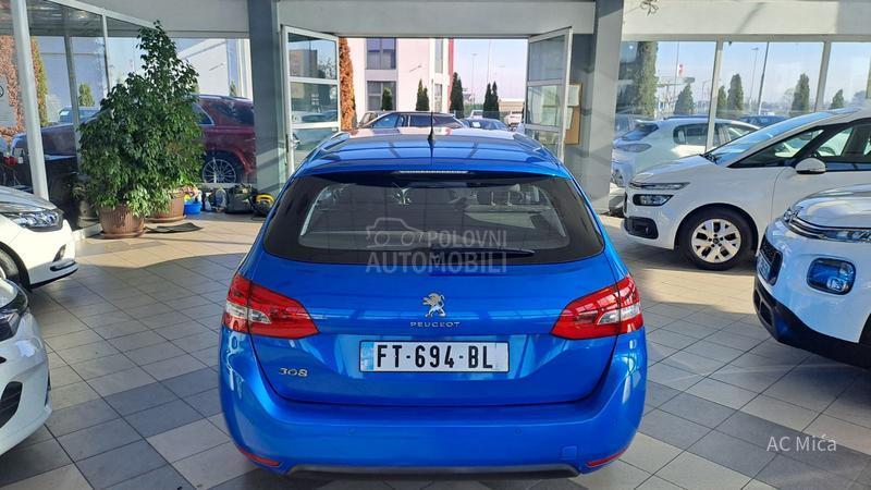 Peugeot 308 1.5 BLU NAV LED ALU
