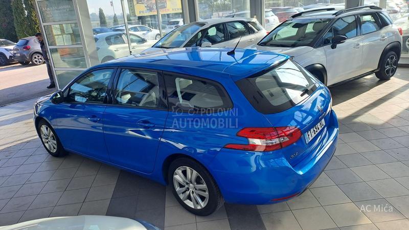 Peugeot 308 1.5 BLU NAV LED ALU