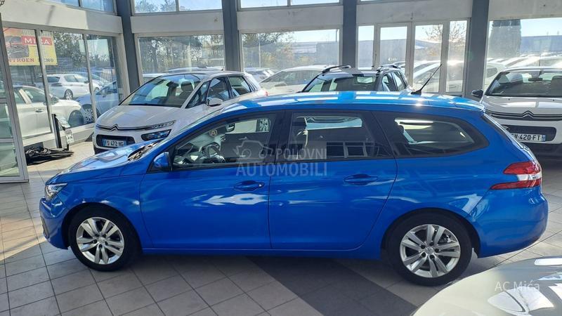Peugeot 308 1.5 BLU NAV LED ALU