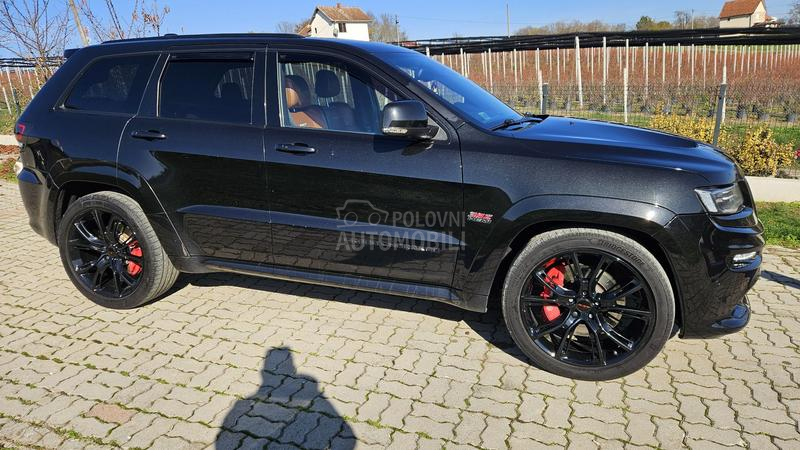 Jeep Grand Cherokee SRT