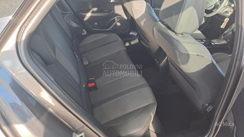 Peugeot 2008 1.2ALU NAV KAM 86000