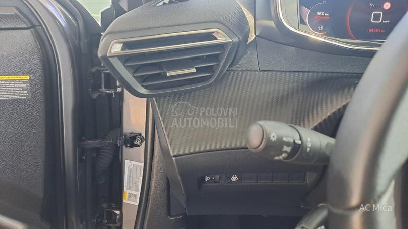 Peugeot 2008 1.2ALU NAV KAM 86000