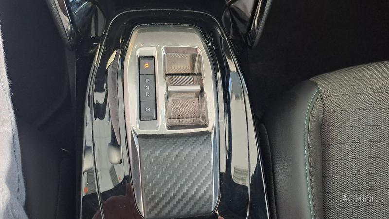 Peugeot 2008 1.2ALU NAV KAM 86000