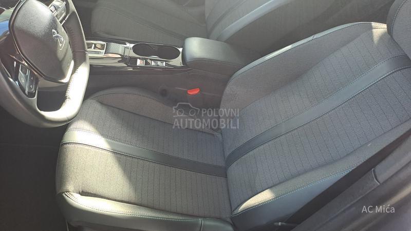 Peugeot 2008 1.2ALU NAV KAM 86000