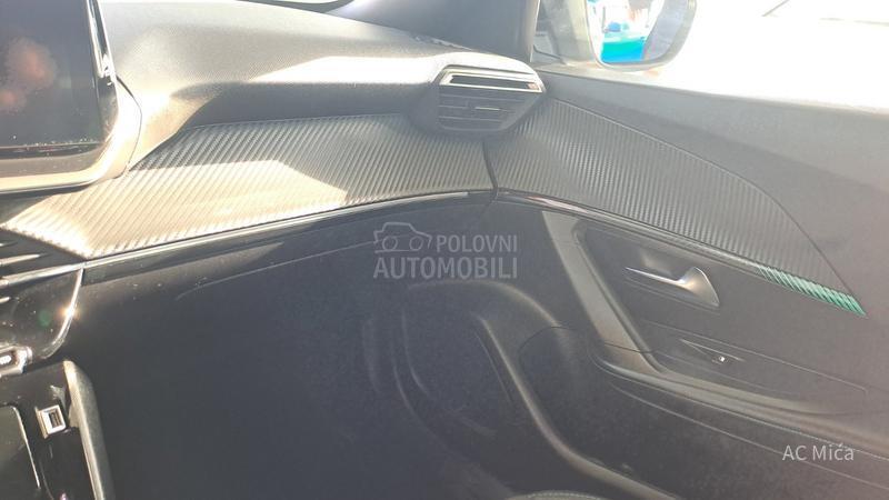 Peugeot 2008 1.2ALU NAV KAM 86000