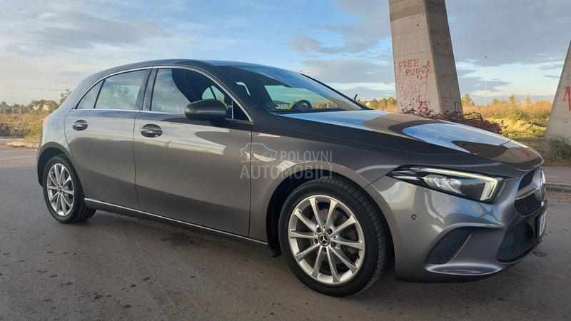 Mercedes Benz A 180 Virtuel/Autom/Led