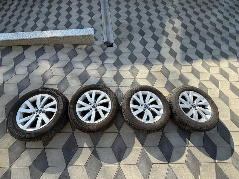 Michelin 215/60 R16 Zimska